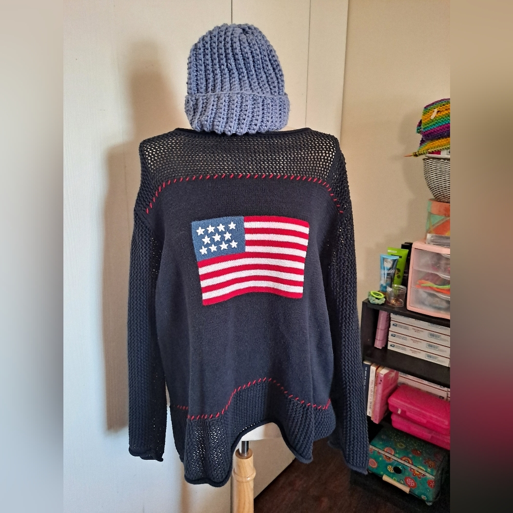 Americana boat sweater.🌈
